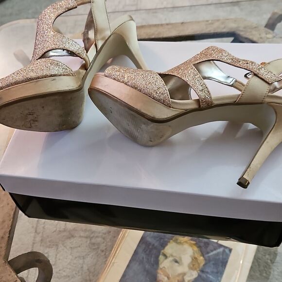 Alfani Women's Gold Glitter Heels Sz 5.5 - Picture 9 of 9
